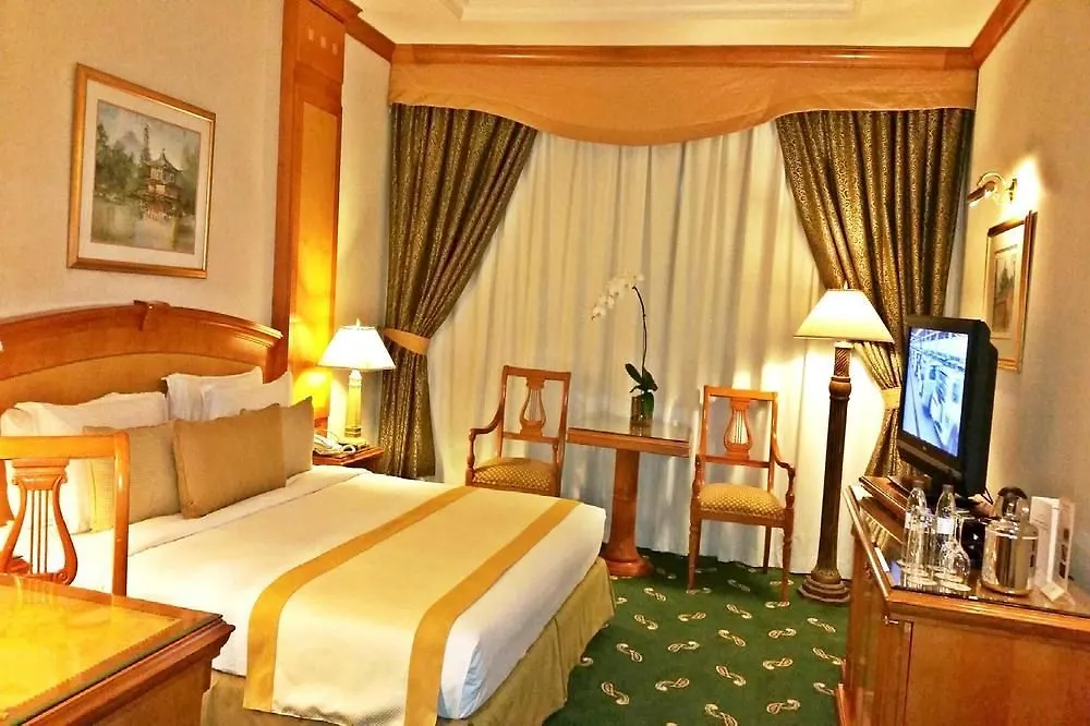 Knight Castle Hotel Dubai 5*,